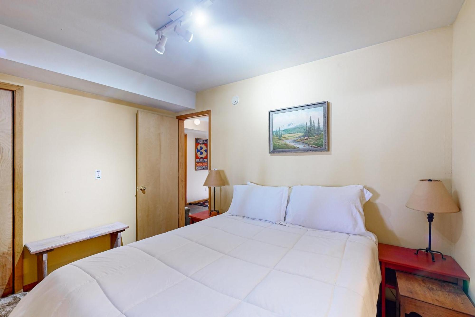 Sunny Mountain Delight Villa Ейнджъл Файър Екстериор снимка