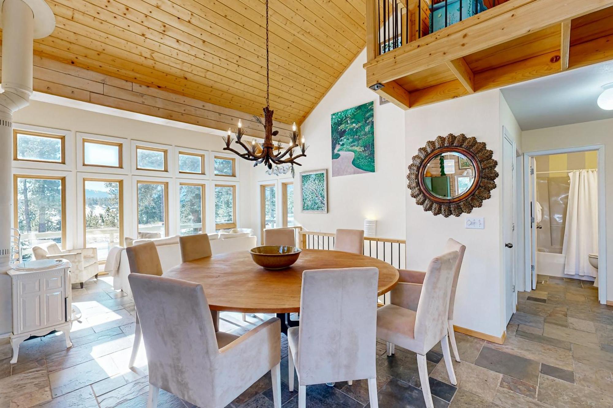 Sunny Mountain Delight Villa Ейнджъл Файър Екстериор снимка