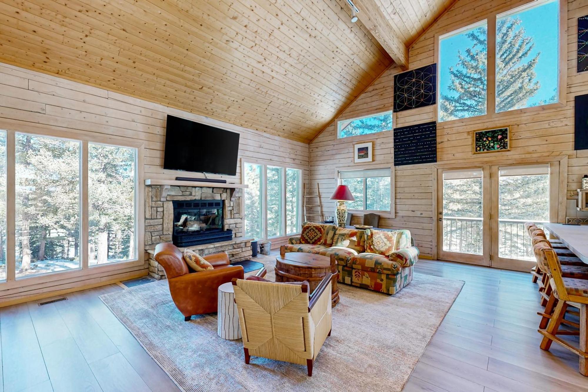 Sunny Mountain Delight Villa Ейнджъл Файър Екстериор снимка